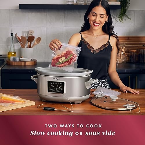 Crock-Pot 7 Quart Programmable Cook & Carry Slow Cooker HI4V